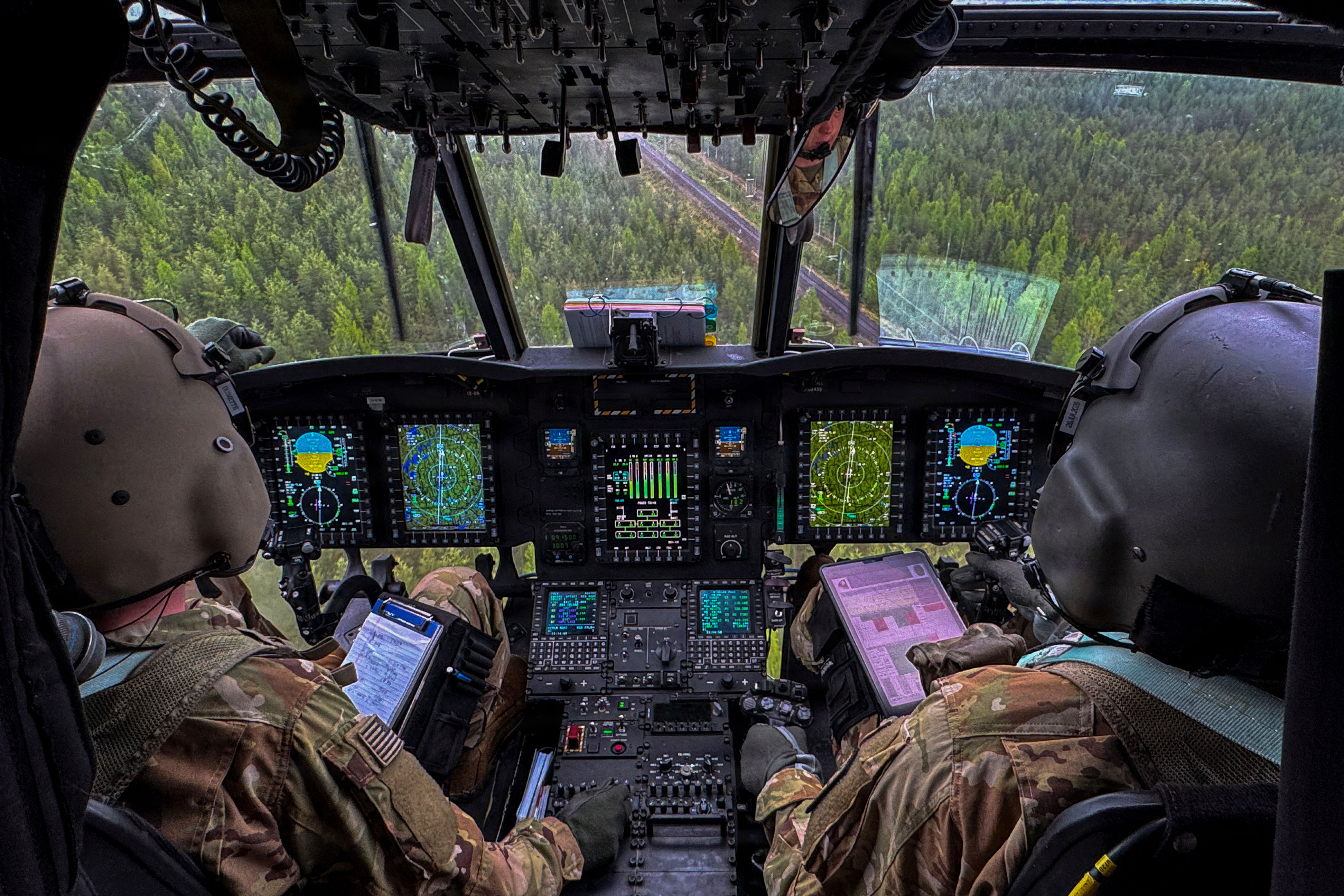 Military helicopter cockpit avionics and electronic systems